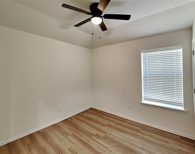 1102 Nw 113th Street - Photo Thumbnail 12