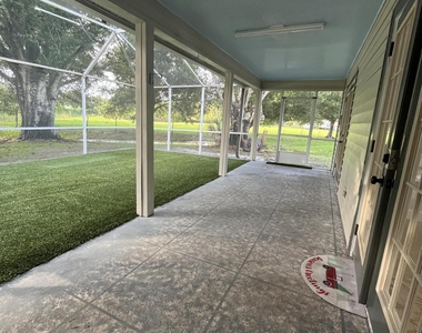 915 11th Terrace - Photo Thumbnail 17