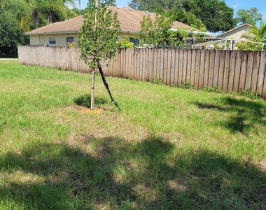 2525 Sw Westfield Street - Photo Thumbnail 2