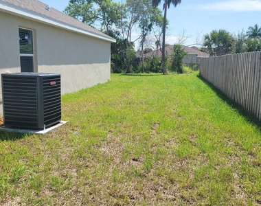 2525 Sw Westfield Street - Photo Thumbnail 3