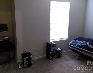 11312 Deer Chase Lane - Photo Thumbnail 3