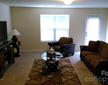11312 Deer Chase Lane - Photo Thumbnail 8