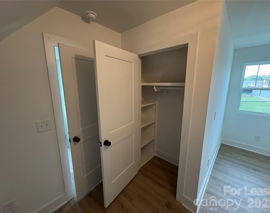 2905 Clyde Drive - Photo Thumbnail 19