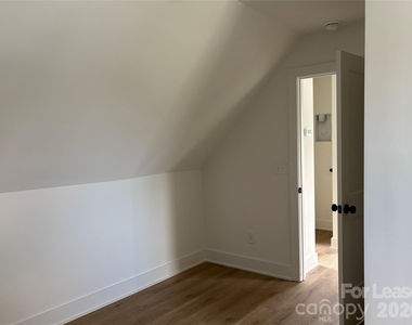 2905 Clyde Drive - Photo Thumbnail 17