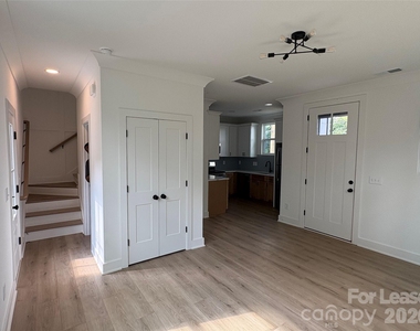2903 Clyde Drive - Photo Thumbnail 7