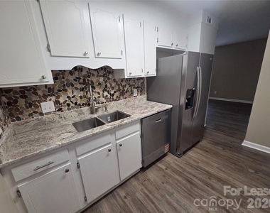 525 12th Street Sw - Photo Thumbnail 2