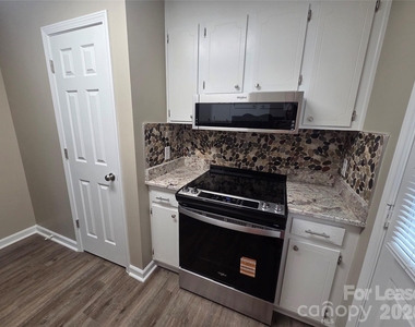 525 12th Street Sw - Photo Thumbnail 5