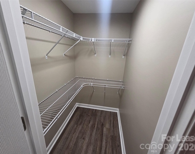 525 12th Street Sw - Photo Thumbnail 9