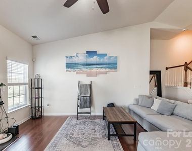 5826 Castlecove Road - Photo Thumbnail 10