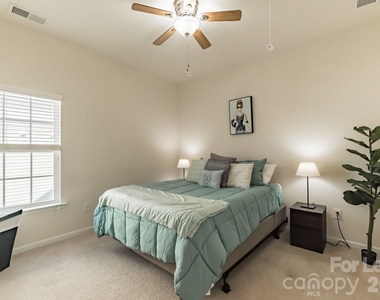 5826 Castlecove Road - Photo Thumbnail 16