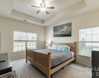 5826 Castlecove Road - Photo Thumbnail 12