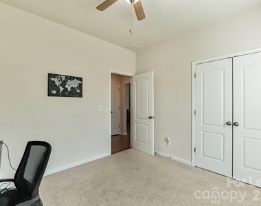 5826 Castlecove Road - Photo Thumbnail 18