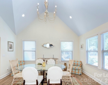 709 Baldwin Avenue - Photo Thumbnail 6