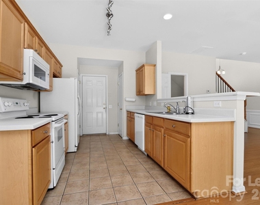 8115 Kincaid Court - Photo Thumbnail 10