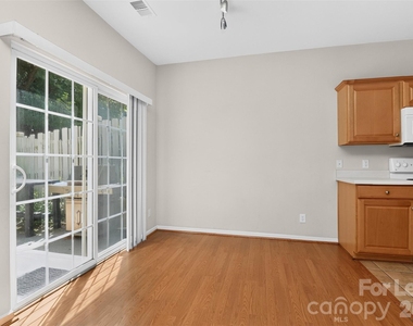 8115 Kincaid Court - Photo Thumbnail 8