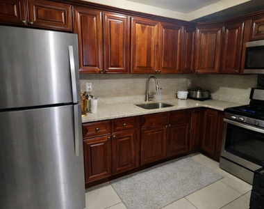 4 BR apartment in Jamaica Queens - Photo Thumbnail 6