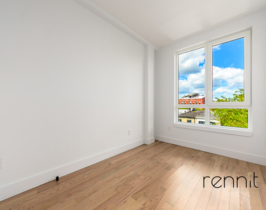 805 Monroe Street - Photo Thumbnail 3