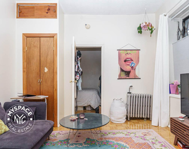 322 Rodney Street - Photo Thumbnail 2