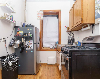 322 Rodney Street - Photo Thumbnail 4