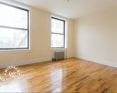 381 Berry Street - Photo Thumbnail 6