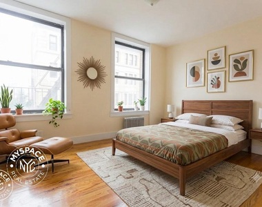 381 Berry Street - Photo Thumbnail 5