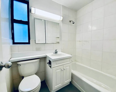 235 East 46th Street - Photo Thumbnail 3