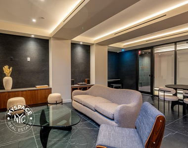 654 Madison Street - Photo Thumbnail 4