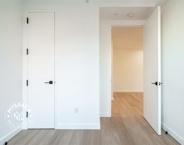 654 Madison Street - Photo Thumbnail 14