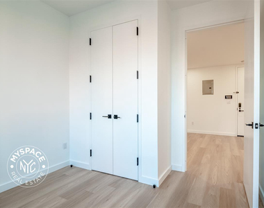 654 Madison Street - Photo Thumbnail 13