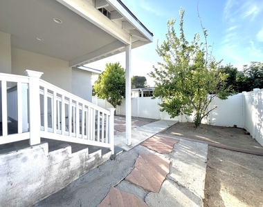 6628 N Golden West - Photo Thumbnail 22
