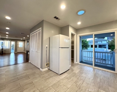 6628 N Golden West - Photo Thumbnail 9