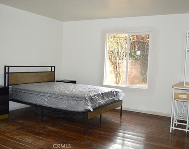 3210 Belvedere - Photo Thumbnail 12