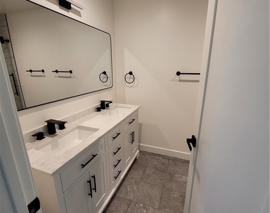 8321 Quartz Avenue - Photo Thumbnail 1