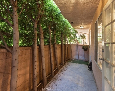 5200 White Oak Avenue - Photo Thumbnail 31