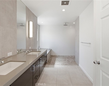 5200 White Oak Avenue - Photo Thumbnail 18