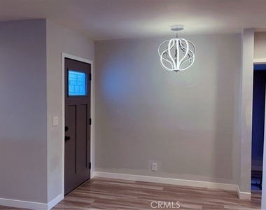 5779 Enfield - Photo Thumbnail 26