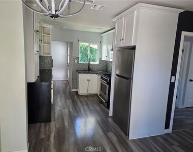 5779 Enfield - Photo Thumbnail 4