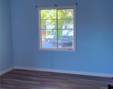 5779 Enfield - Photo Thumbnail 19