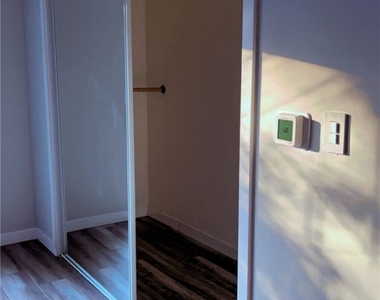 5779 Enfield - Photo Thumbnail 16