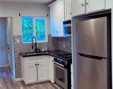 5779 Enfield - Photo Thumbnail 27