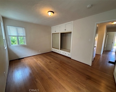 265 Chatham - Photo Thumbnail 12