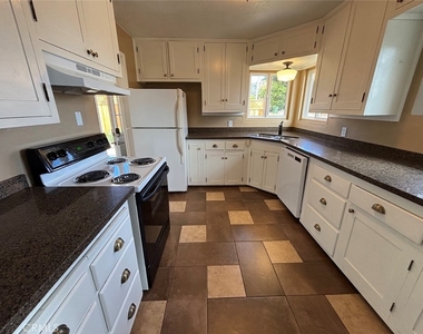 265 Chatham - Photo Thumbnail 7