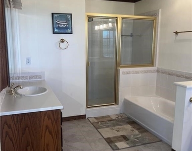 6747 Verde Ridge - Photo Thumbnail 15