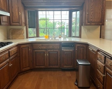 6747 Verde Ridge - Photo Thumbnail 2