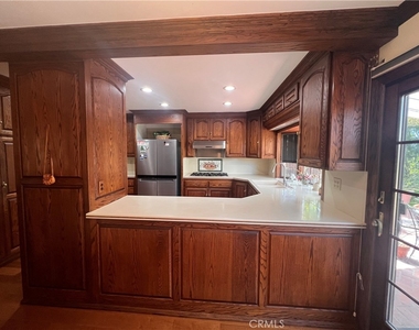 6747 Verde Ridge - Photo Thumbnail 10