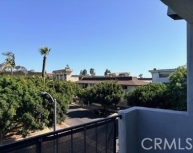 8163 Redlands - Photo Thumbnail 14