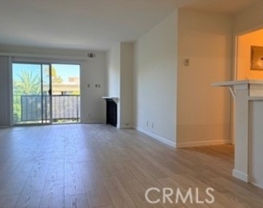 8163 Redlands - Photo Thumbnail 4