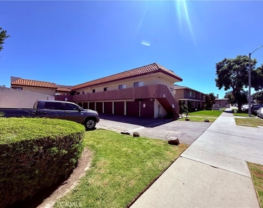 3300 W Orange Avenue - Photo Thumbnail 18