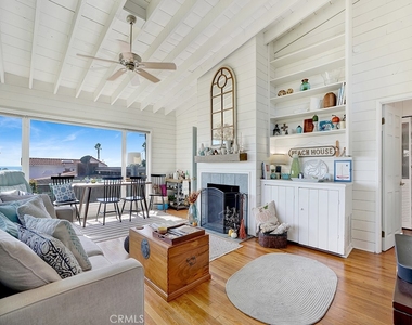 33841 Golden Lantern Street - Photo Thumbnail 2