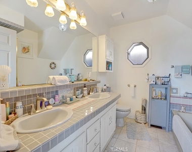 33841 Golden Lantern Street - Photo Thumbnail 30